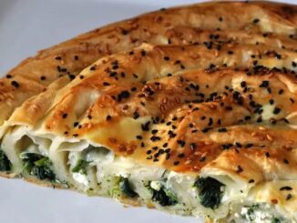 Kolay Ispanaklı börek tarifi - Adana Mersin
