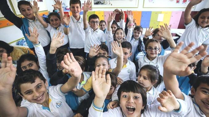 2025-2026 MEB Okul Açılış ve Tatil Tarihleri - Adana Mersin